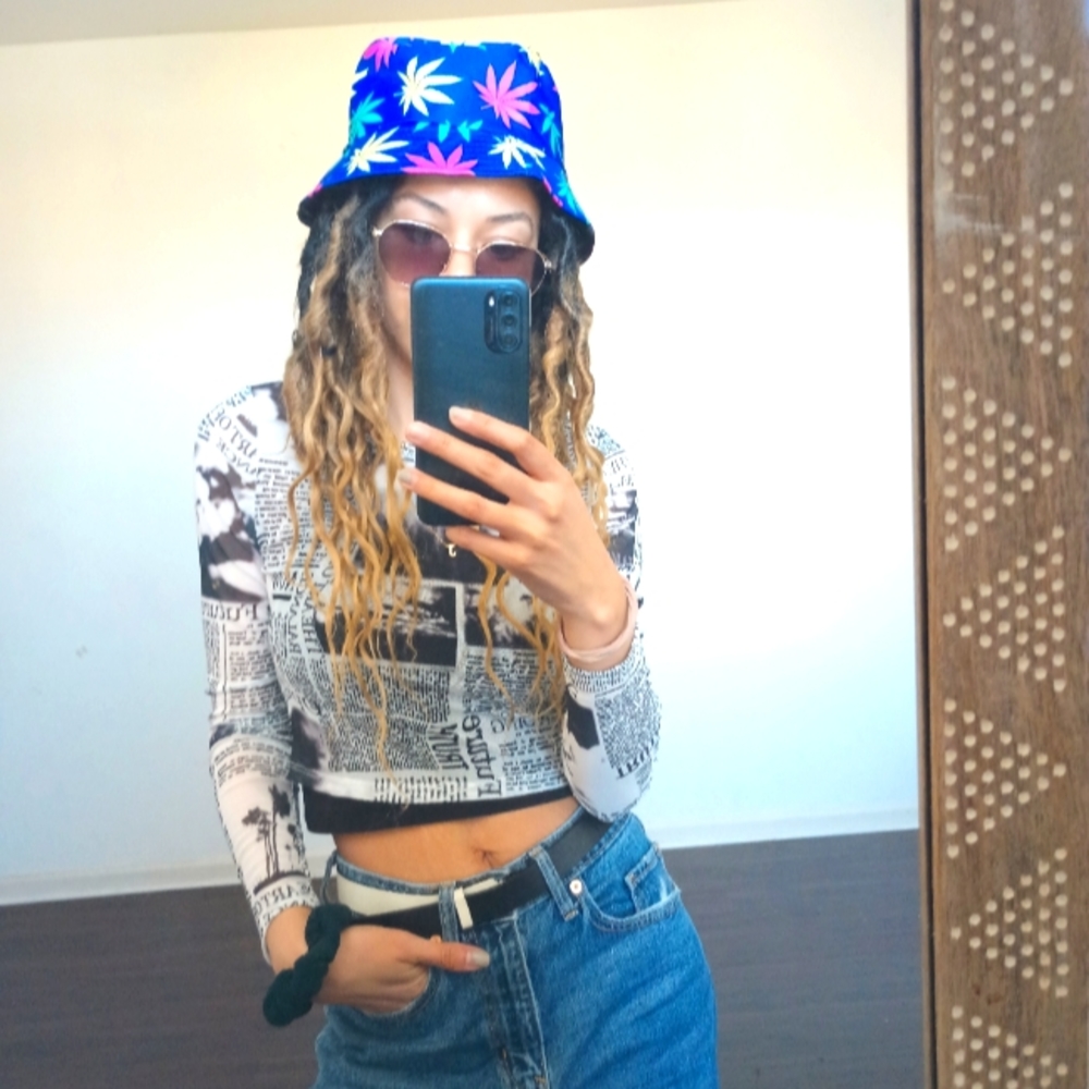 Pothead bucket hat